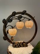 Moon 3 Ban Dee (White)